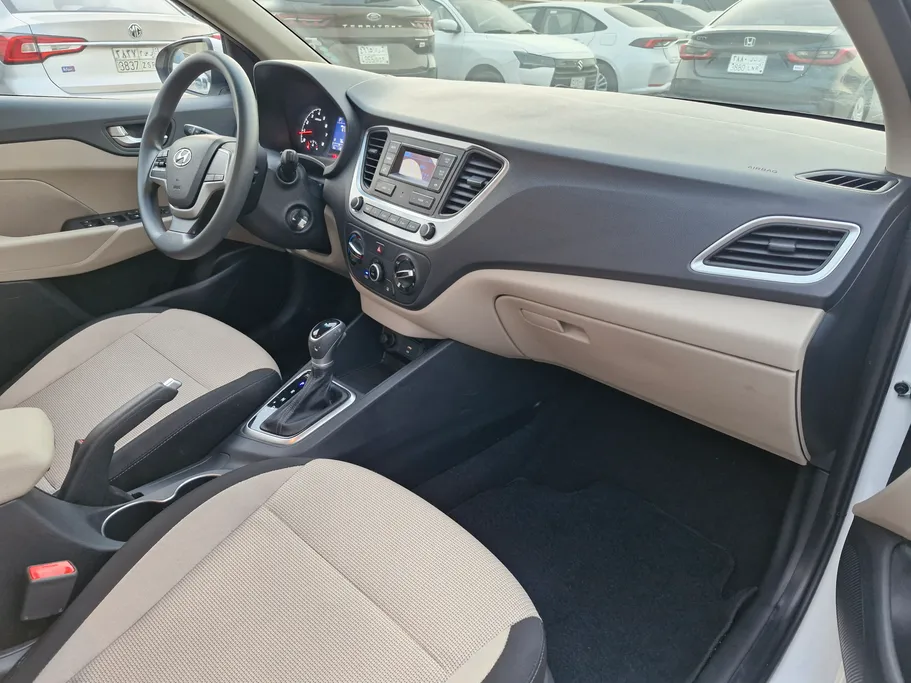 2023 Hyundai Accent Smart 