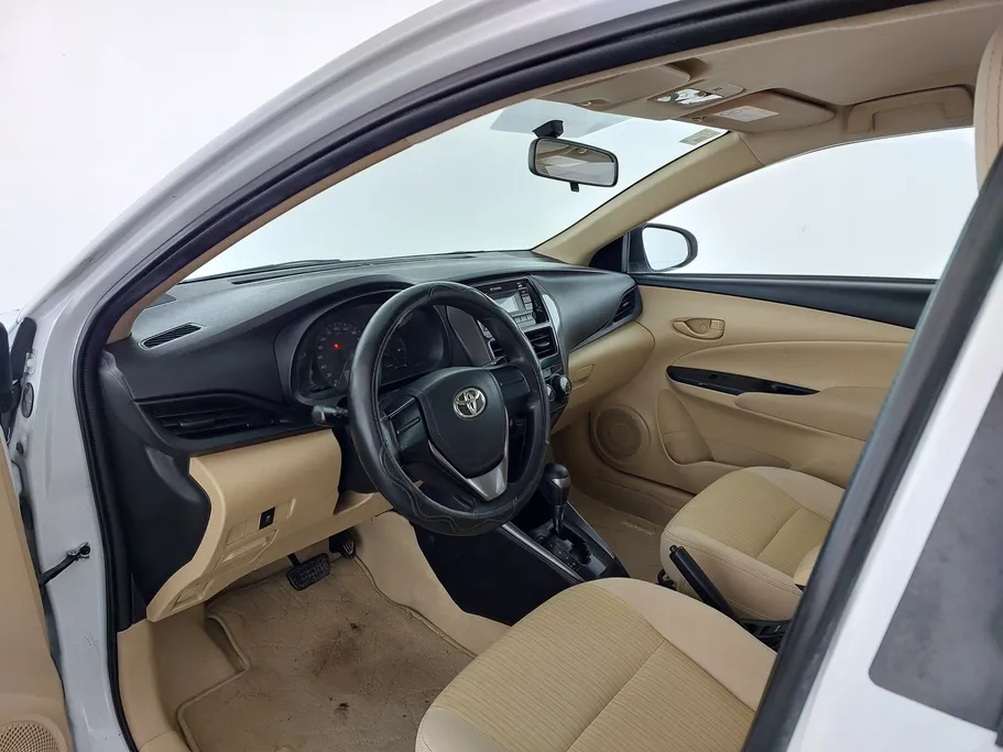 تويوتا يارس Y 2022 