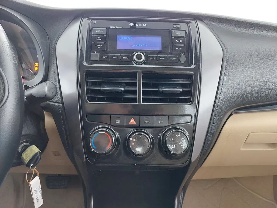 تويوتا يارس Y 2022 