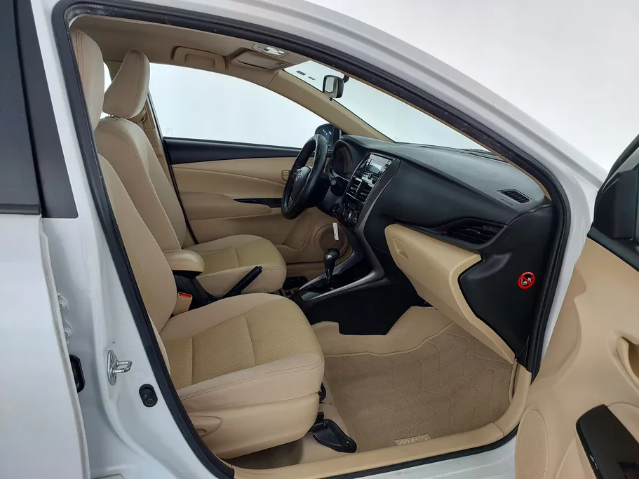 تويوتا يارس Y 2022 