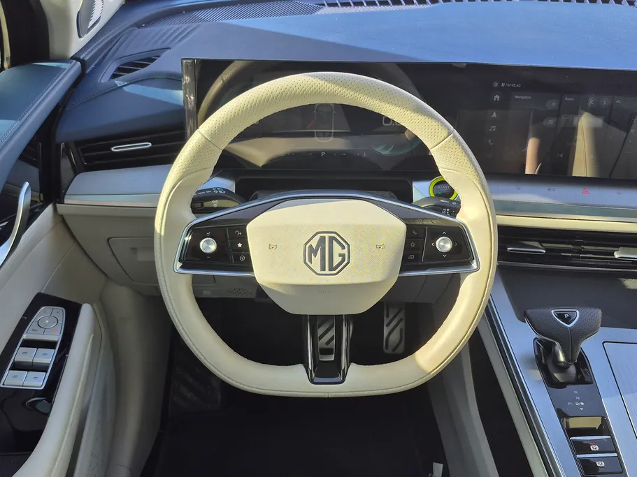 ام جي ويل لاكجري 2024 