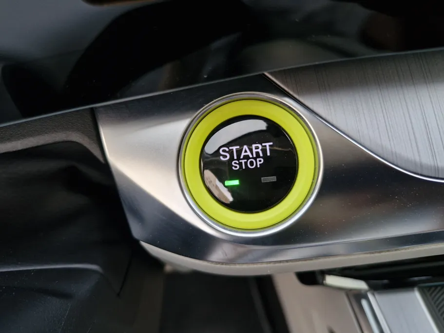 ام جي ويل لاكجري 2024 