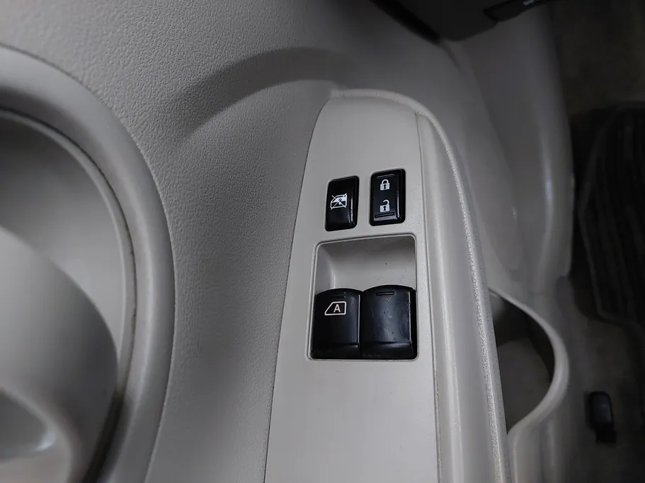 2021 Nissan Sunny SV 