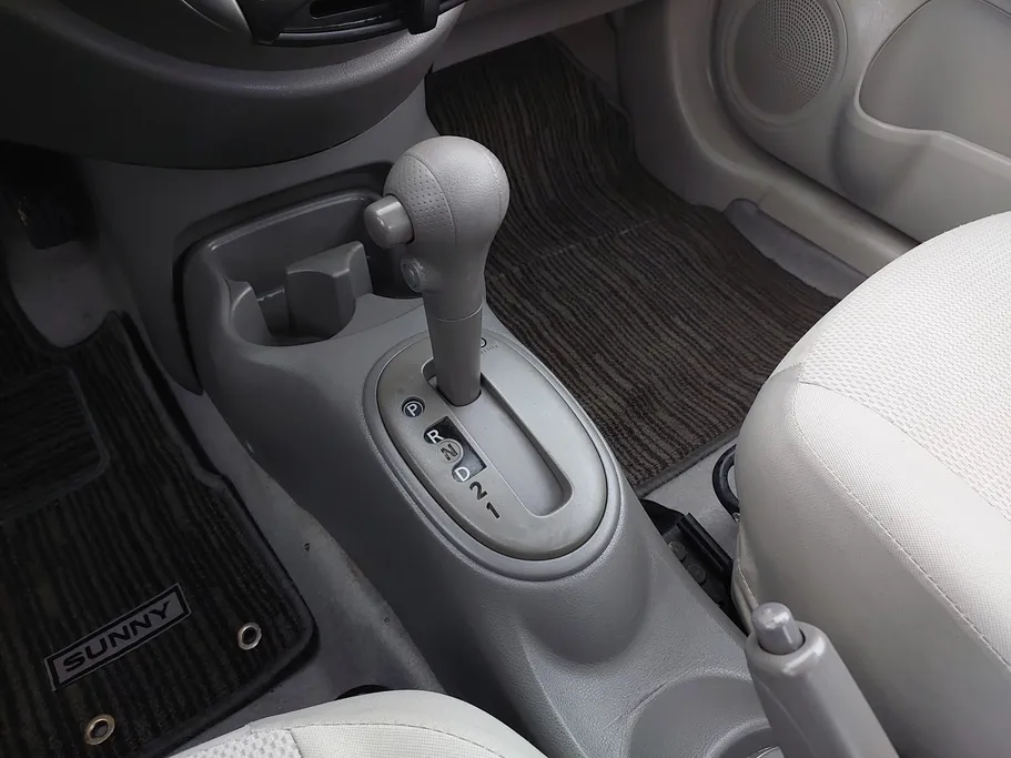 2021 Nissan Sunny SV 