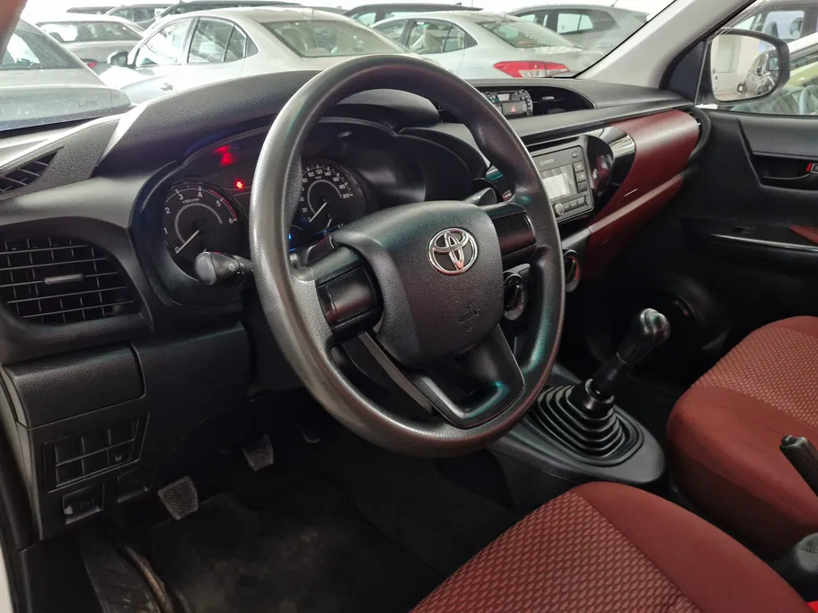 تويوتا هايلكس GL DSL 2022 