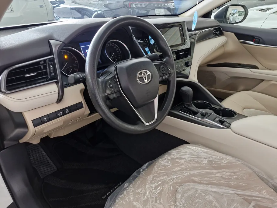 تويوتا كامري LE 2023 