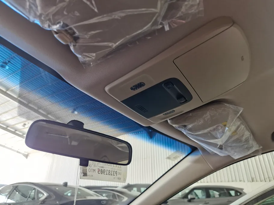 تويوتا كامري LE 2023 