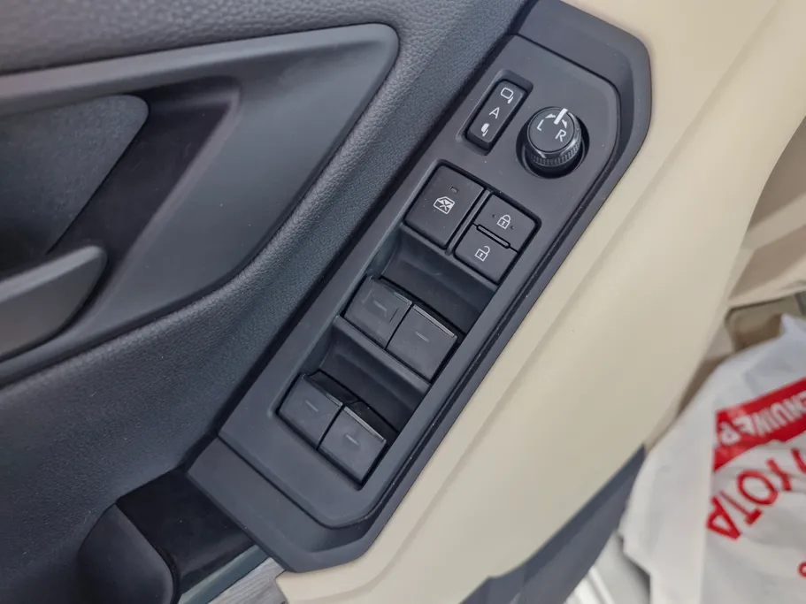 تويوتا لاندكروزر GXR3 2023 