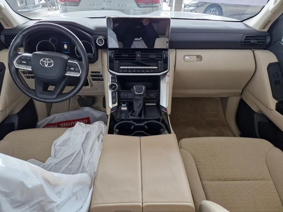 تويوتا لاندكروزر GXR3 2023 