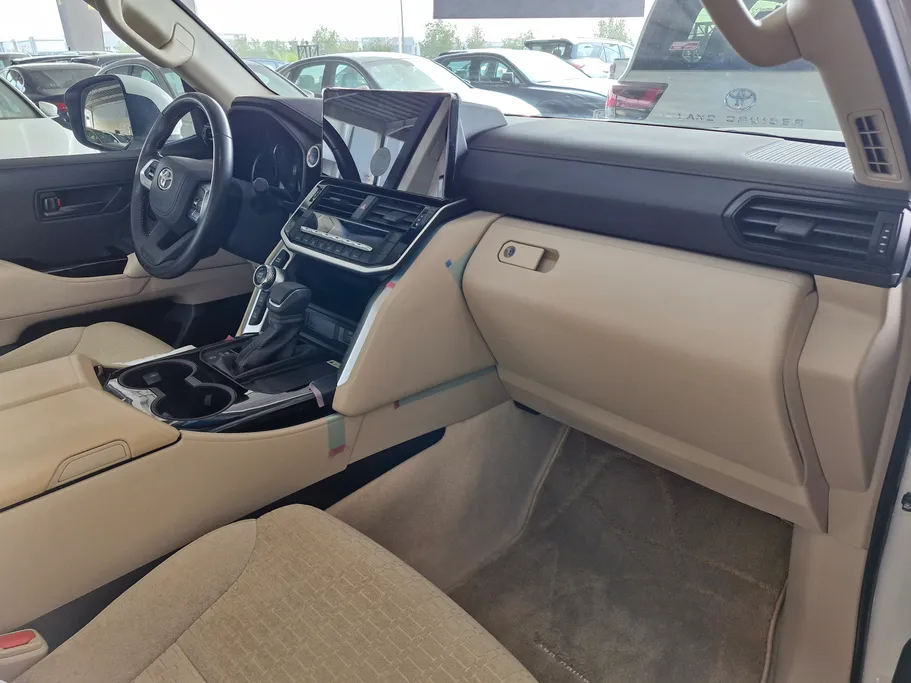 تويوتا لاندكروزر GXR3 2023 