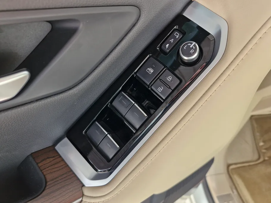 تويوتا لاندكروزر GXR4 2024 