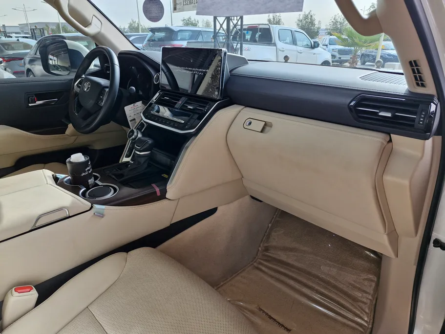 تويوتا لاندكروزر GXR4 2024 