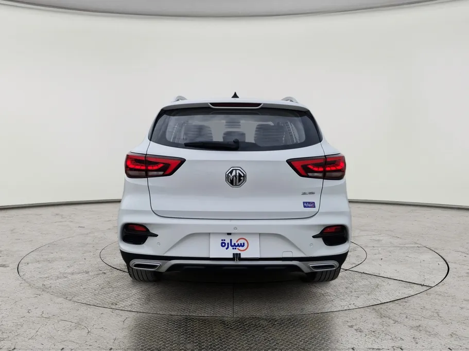 2023 MG ZS LUX 