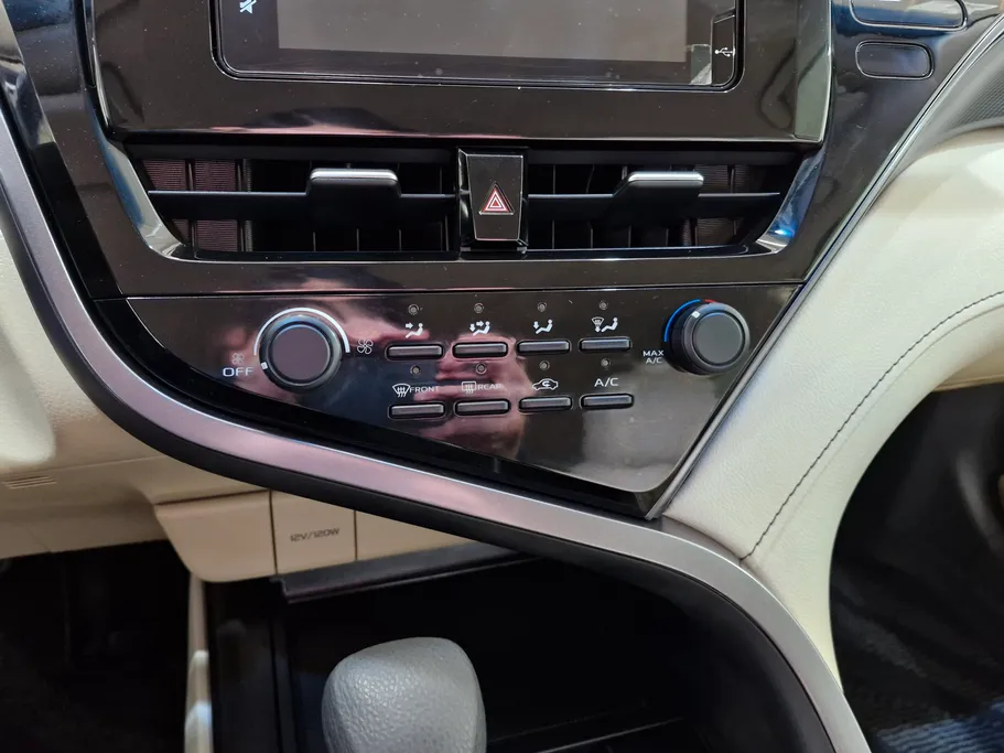 2023 Toyota Camry  LE 