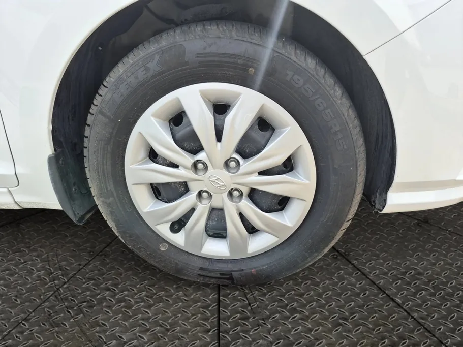 2023 Hyundai Accent Smart 