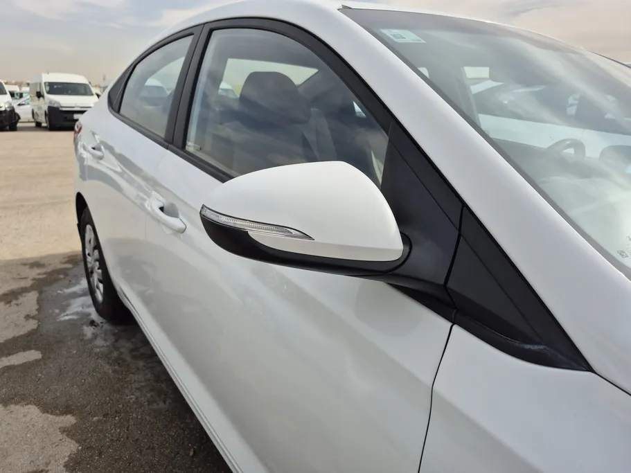 2023 Hyundai Accent Smart 