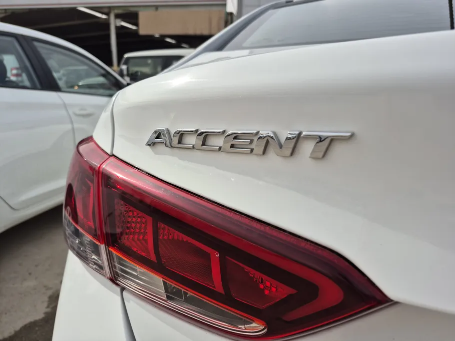 2023 Hyundai Accent Smart 