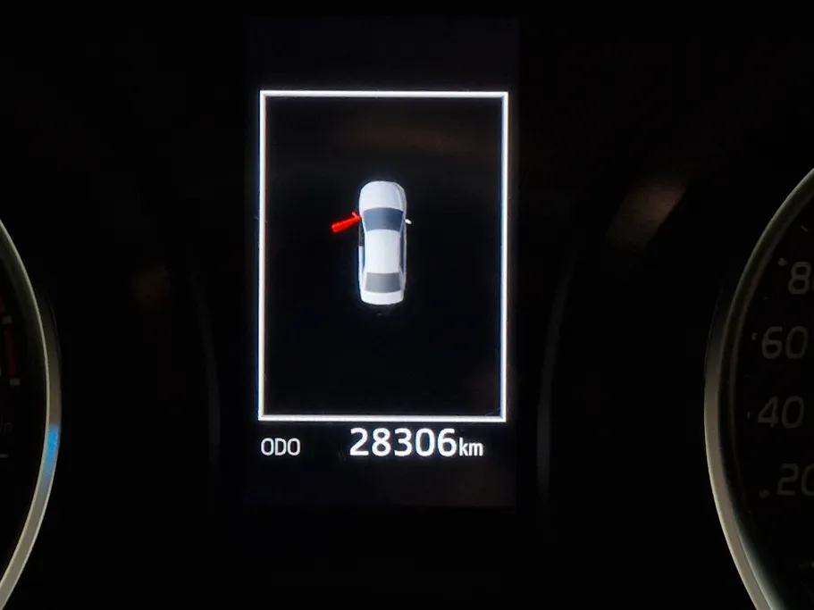 تويوتا كامري LE 2023 