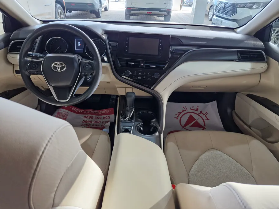 تويوتا كامري LE 2023 