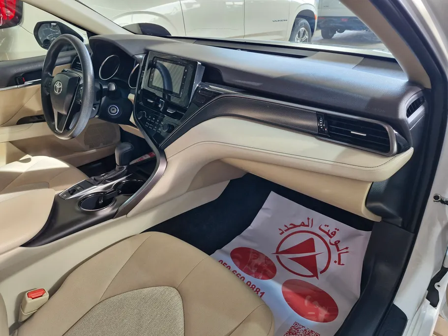 تويوتا كامري LE 2023 