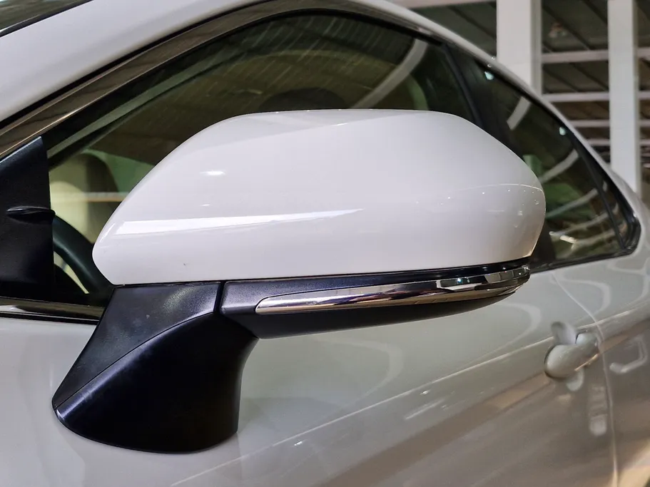 تويوتا كامري LE 2023 