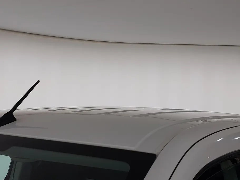 2023 Peugeot Partner Short van 