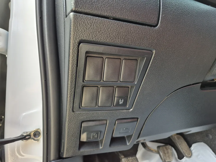 2023 Toyota Hilux GL2 