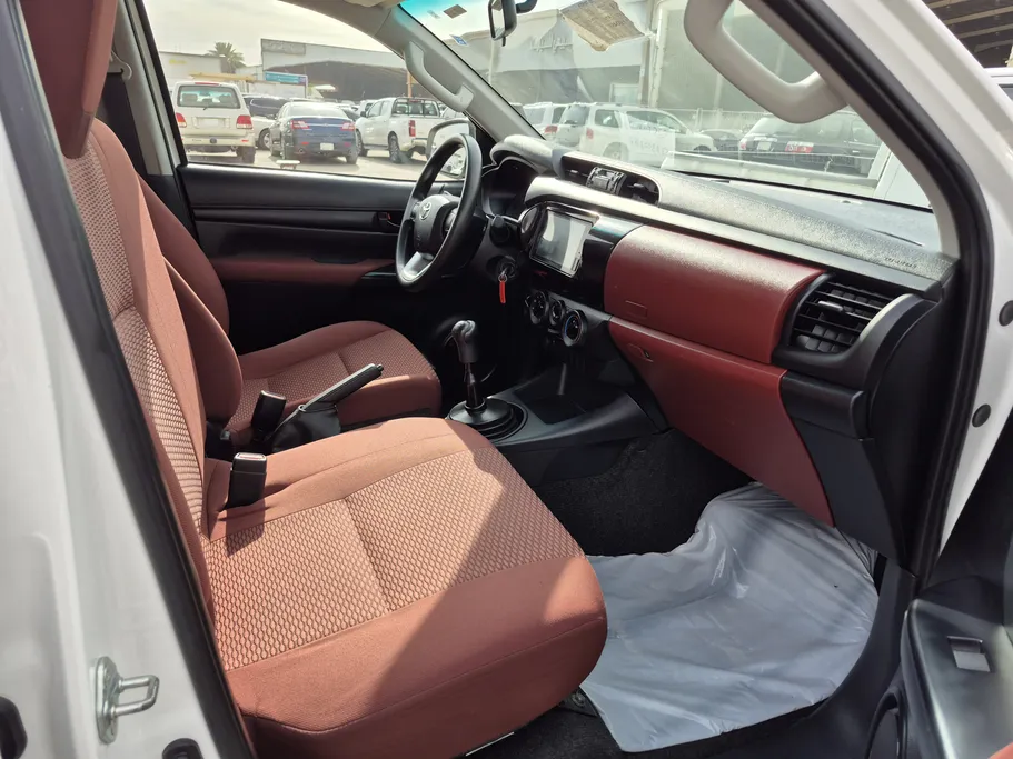 2023 Toyota Hilux GL2 