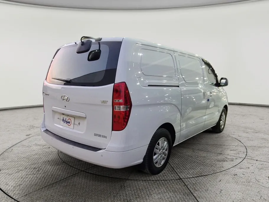 2021 Hyundai Grand Starex cargo 