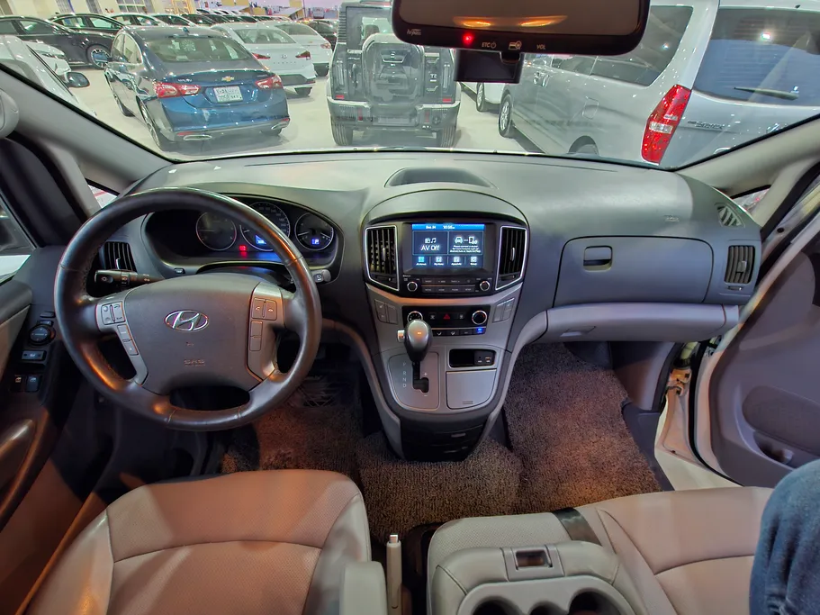 2021 Hyundai Grand Starex cargo 