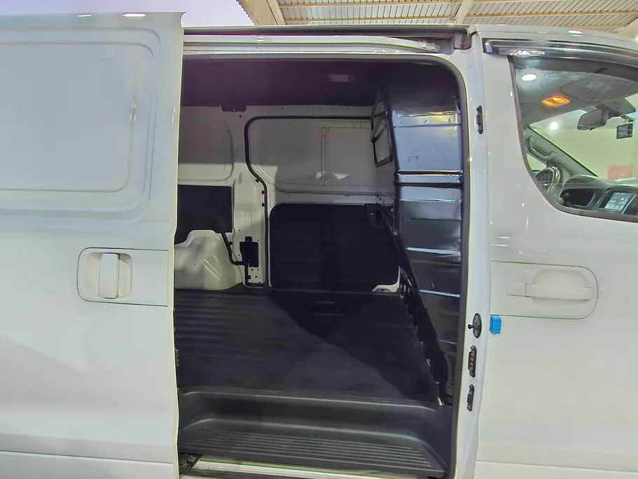 2021 Hyundai Grand Starex cargo 