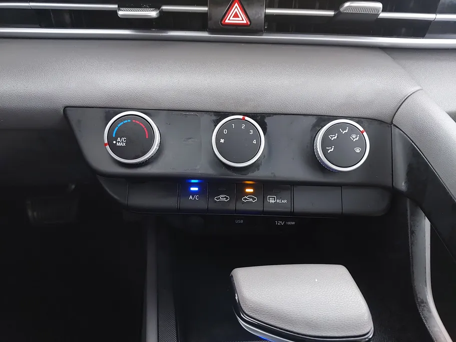 2021 Hyundai Elantra Fleet 