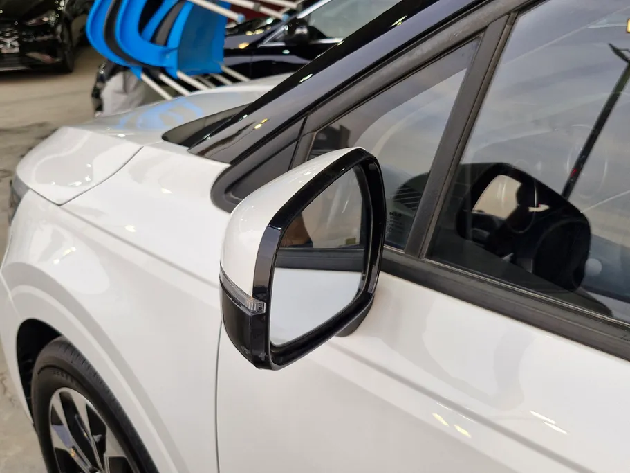 2022 Kia Carnival LX 