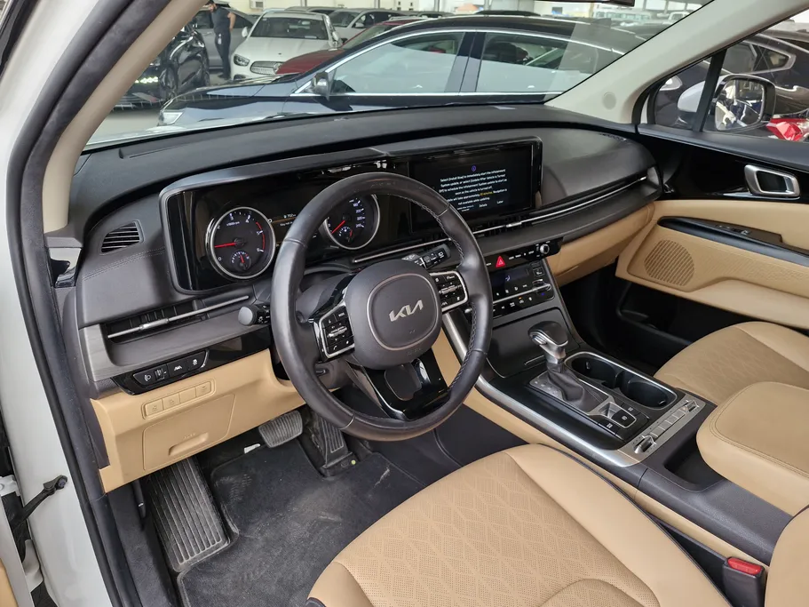 2022 Kia Carnival LX 