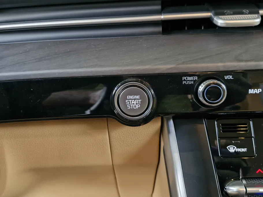 2022 Kia Carnival LX 