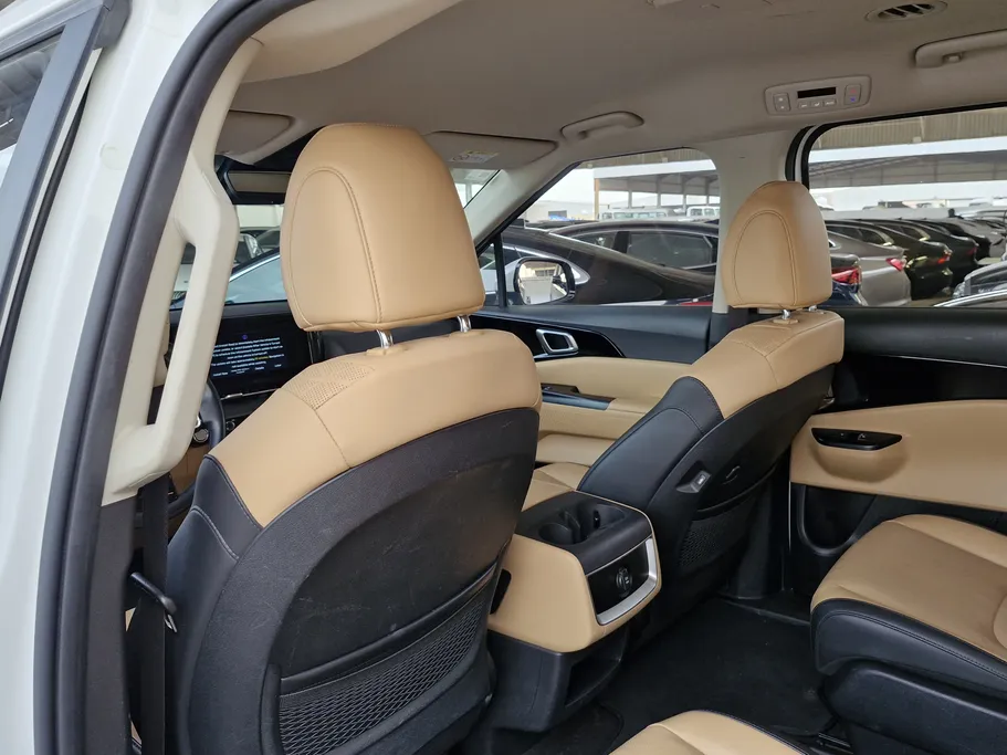 2022 Kia Carnival LX 