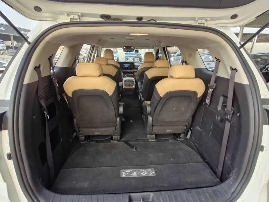 2022 Kia Carnival LX 