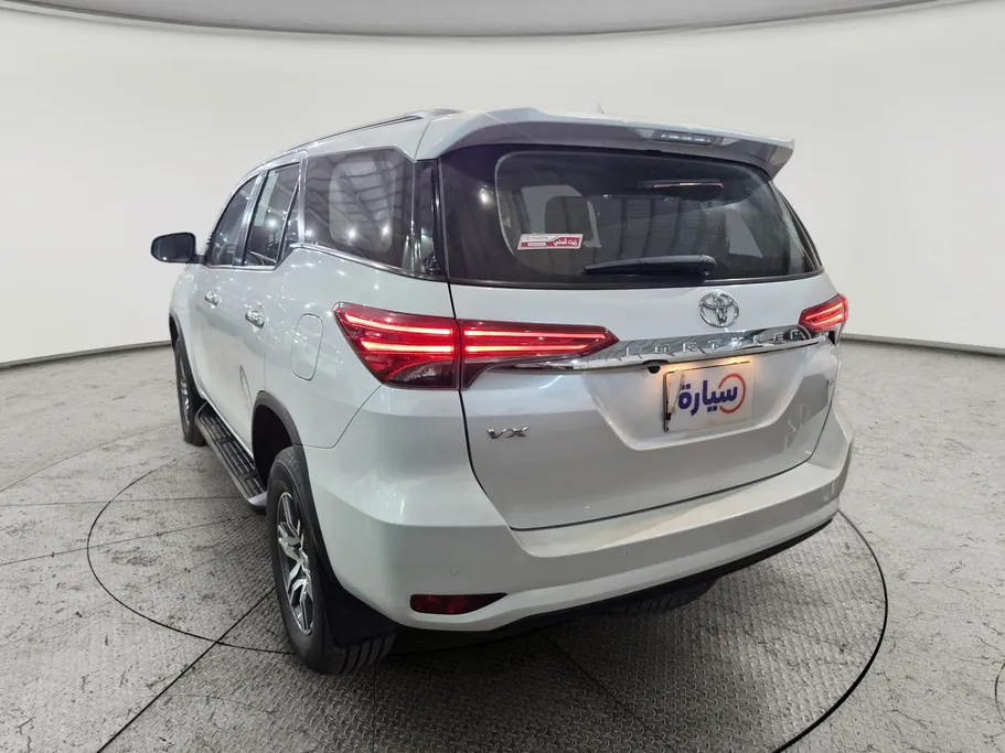 تويوتا فورتشنر VX1 2023 