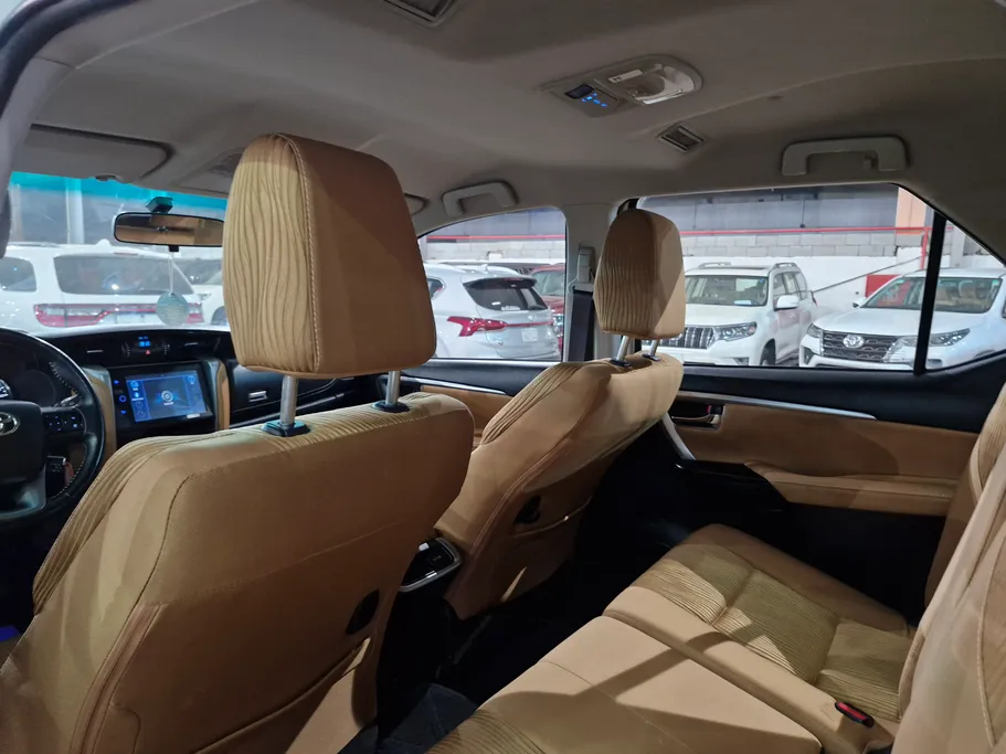 تويوتا فورتشنر VX1 2023 