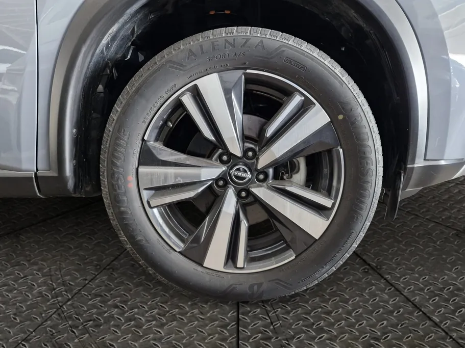 نيسان أكس تريل SL 2024 