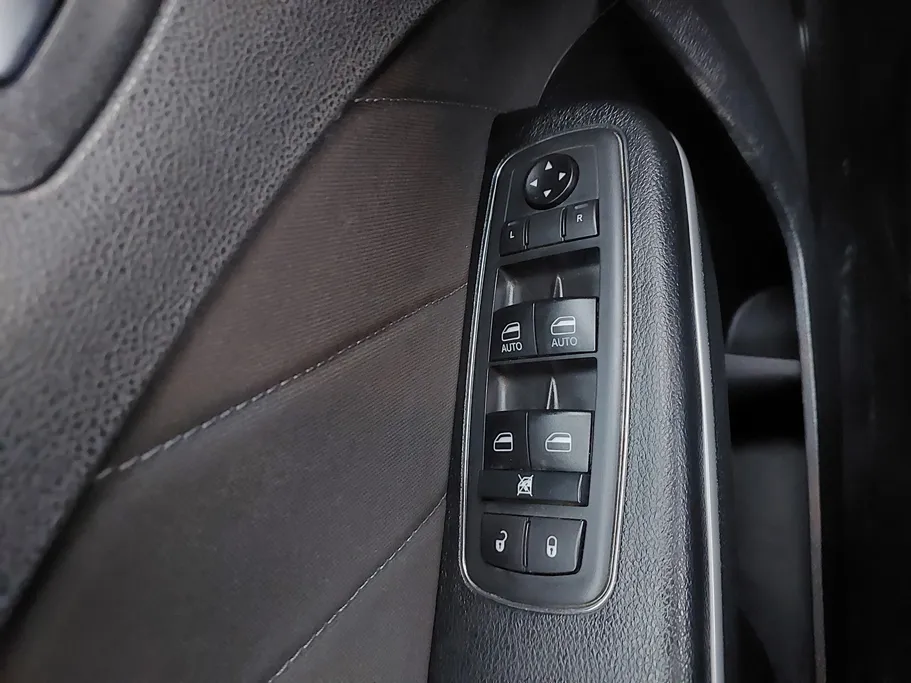 دودج تشارجر SXT 2020 