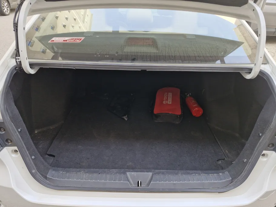 2023 Toyota Yaris  Y 