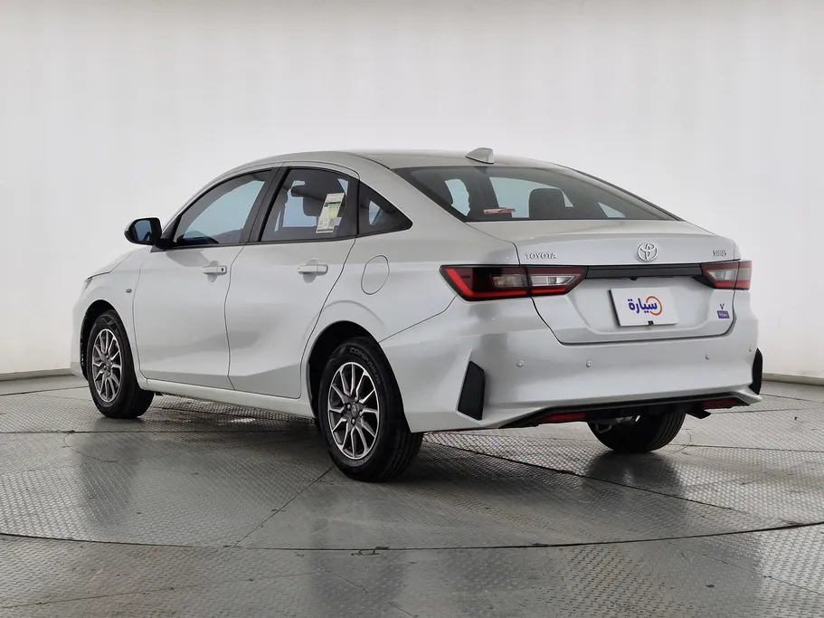 تويوتا يارس Y 2023 