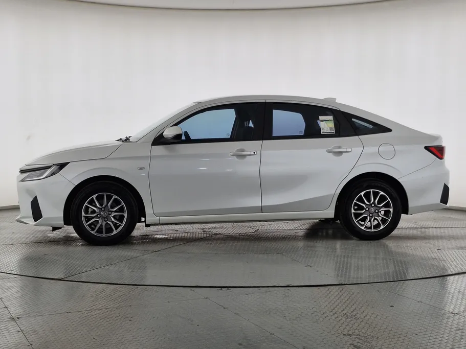 تويوتا يارس Y 2023 