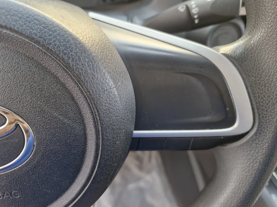 2023 Toyota Yaris  Y 