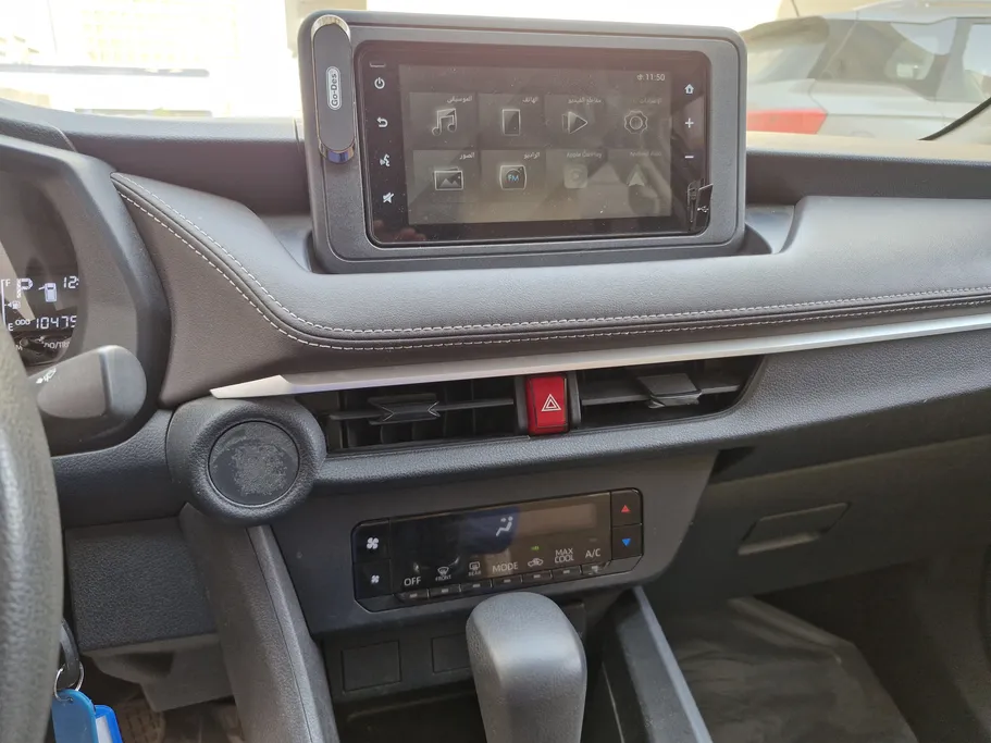 2023 Toyota Yaris  Y 