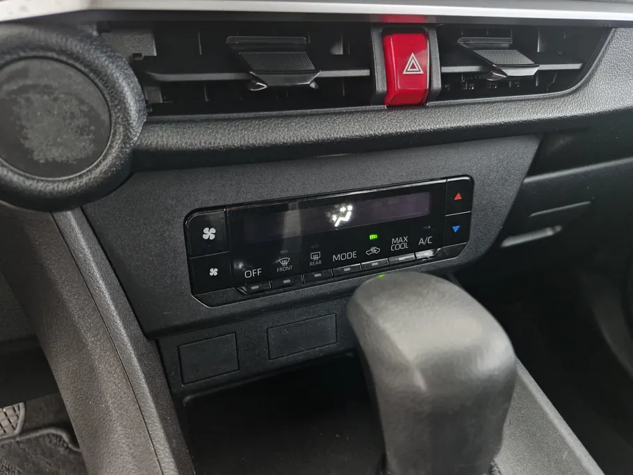 تويوتا يارس Y 2023 