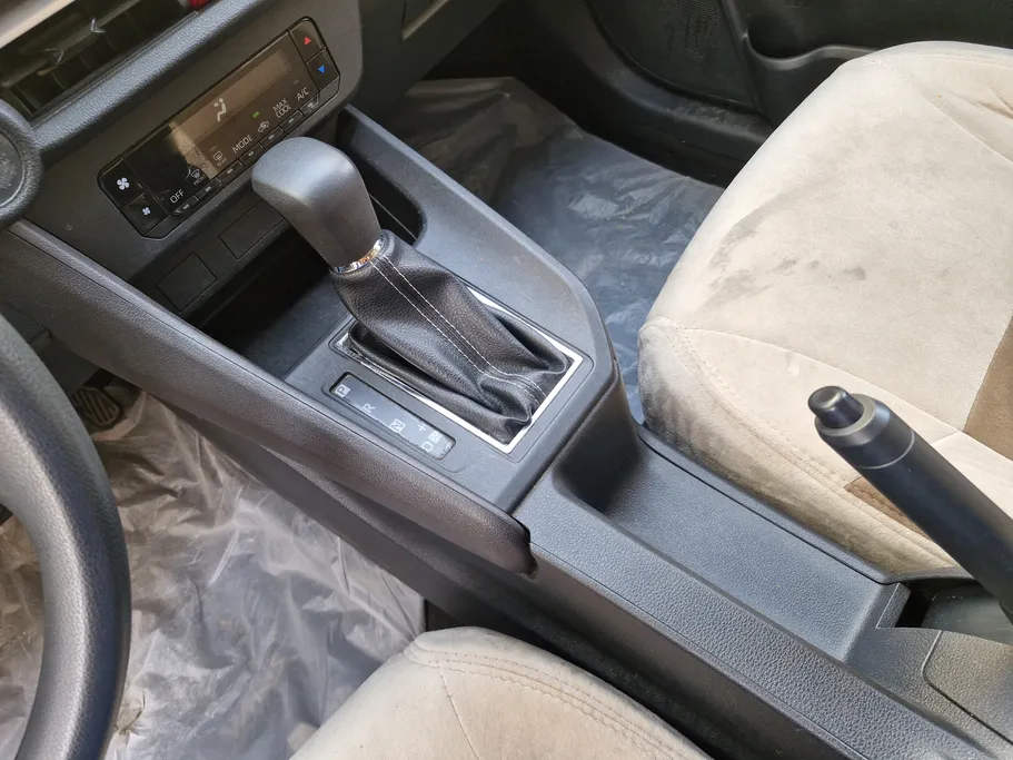 2023 Toyota Yaris  Y 