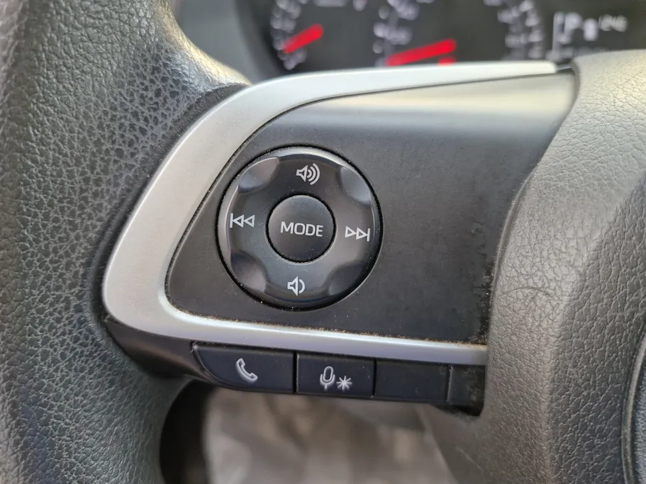 2023 Toyota Yaris  Y 