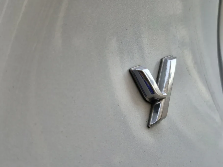 2023 Toyota Yaris  Y 